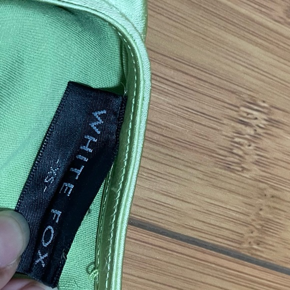 WHITE FOX - Picture 4 of 4